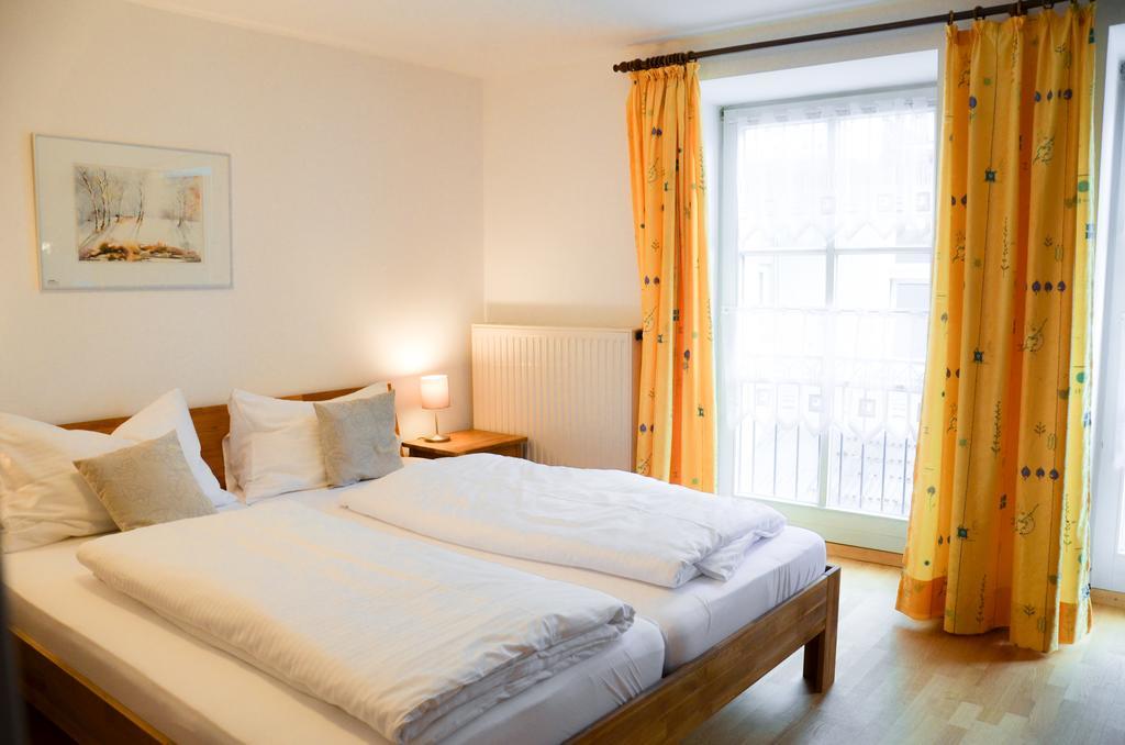 Hotel Blaue Traube Шонгау Екстериор снимка