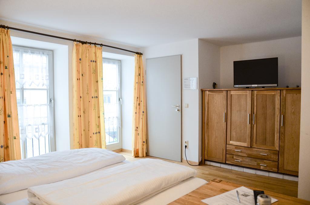 Hotel Blaue Traube Шонгау Екстериор снимка